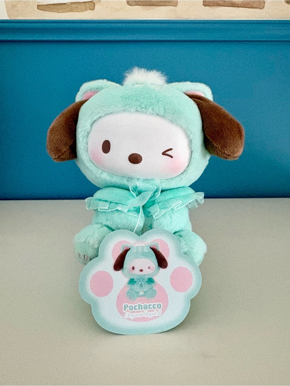 Sanrio Pochacco Plays with Kittens